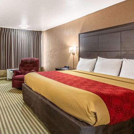 Econo Lodge Winfield Buitenkant foto