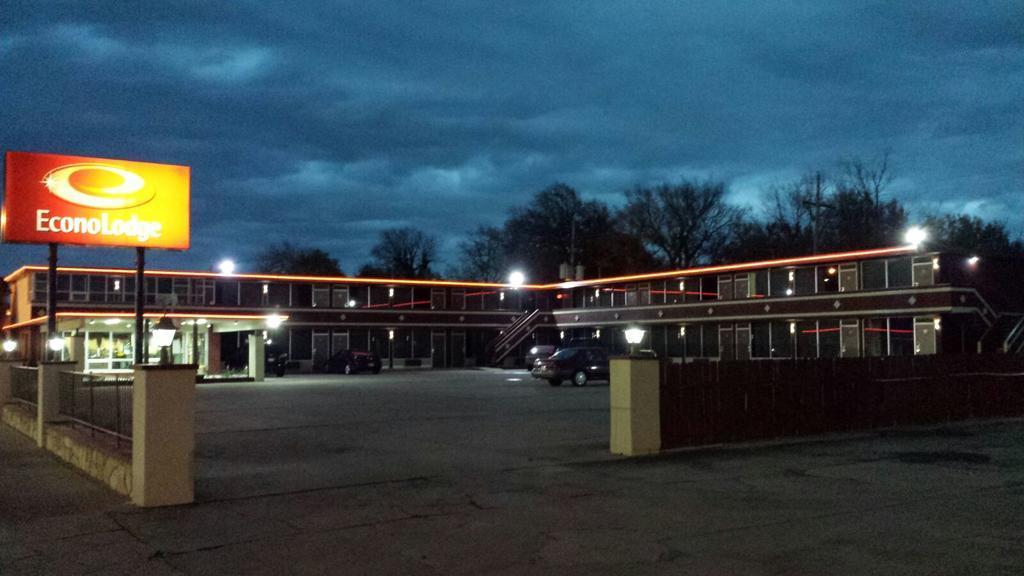 Econo Lodge Winfield Buitenkant foto