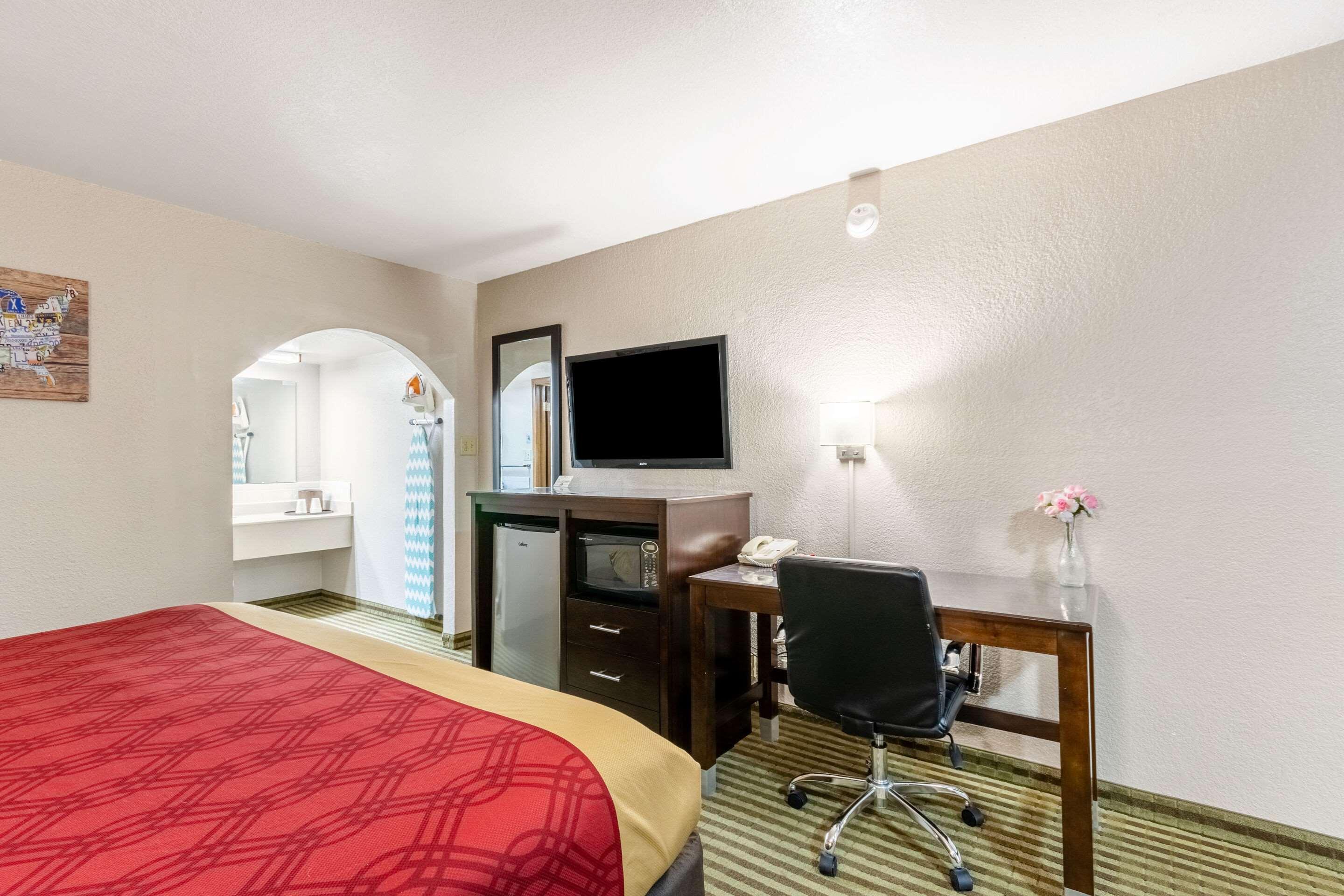 Econo Lodge Winfield Buitenkant foto