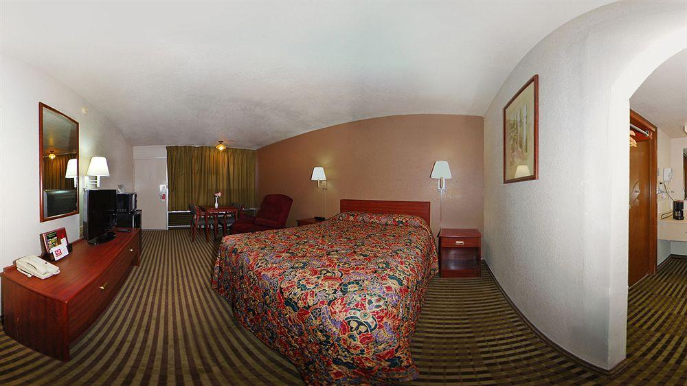 Econo Lodge Winfield Buitenkant foto